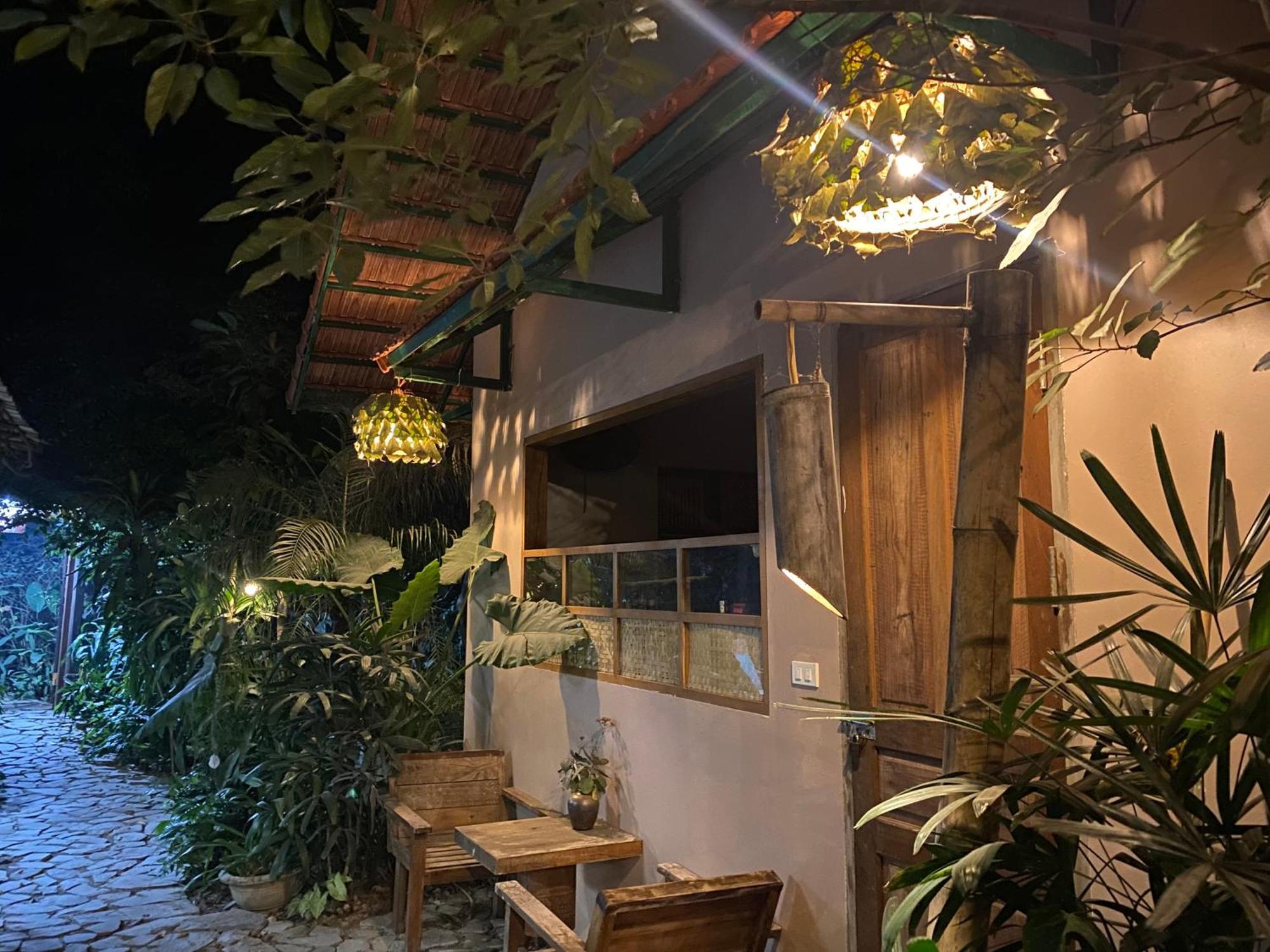 Homestay Nha Lua *